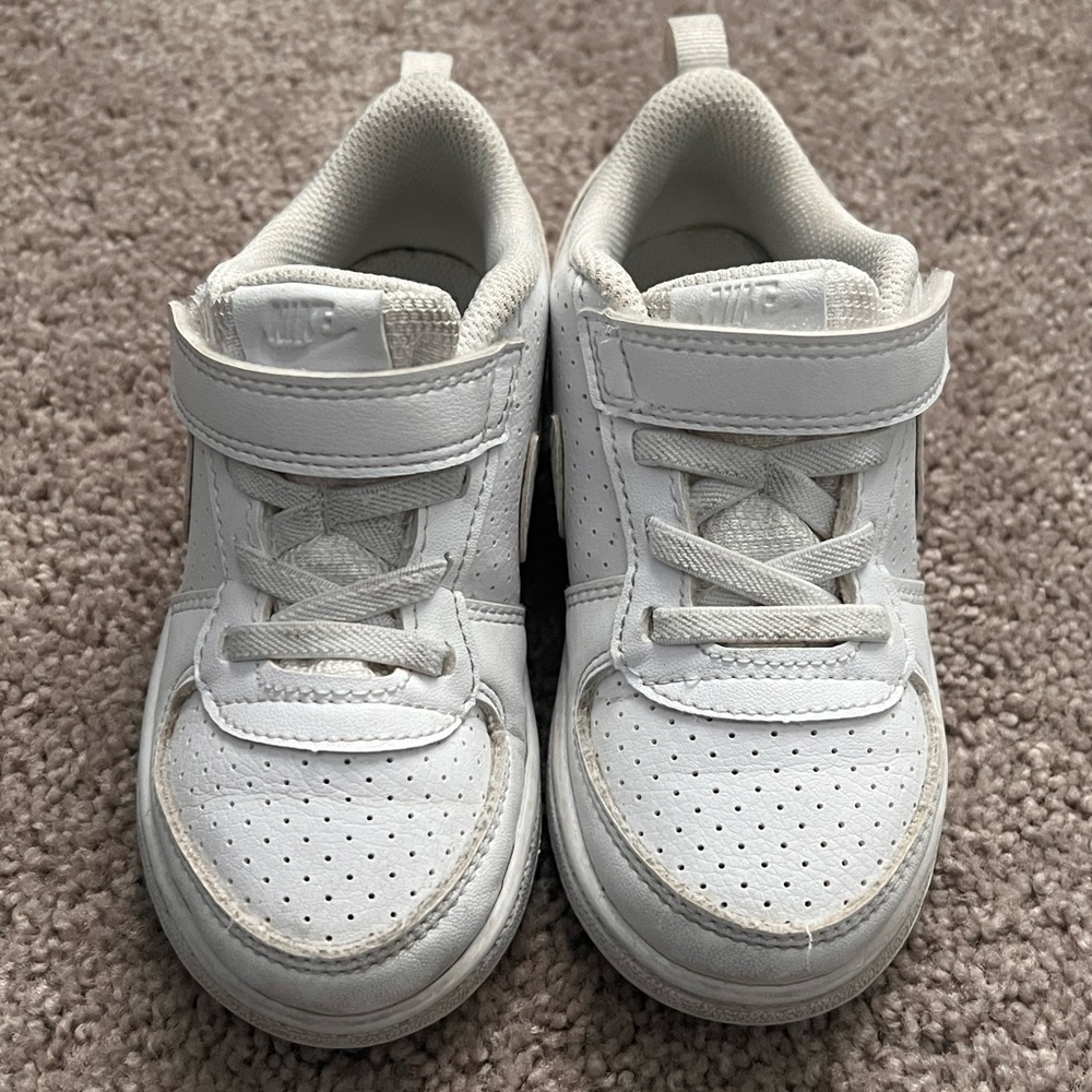Nike toddler shoes size 8C